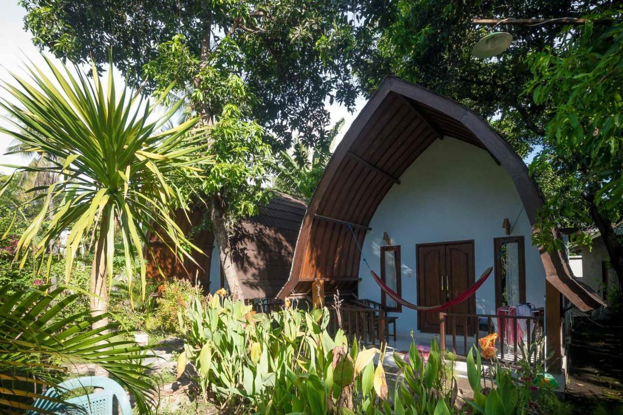 Ina Gili Guesthouse Gili Air Exterior foto